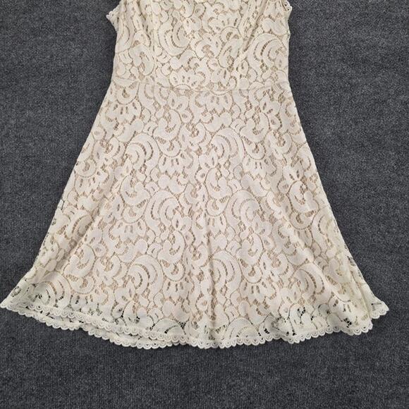 Altar'd State Dress Womens Medium Ivory Lace Fit & Flare Sleeveless V Neck Boho - Picture 3 of 12